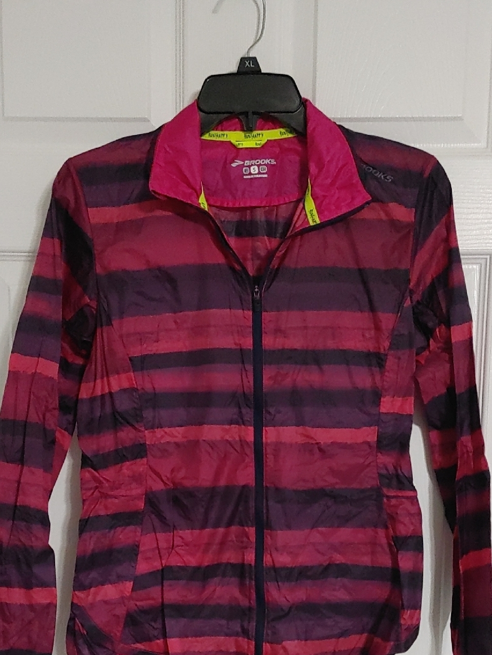 Brooks Women's Pink & Purple Striped Zip Athletic Jacket Sz Small Wind Jacket